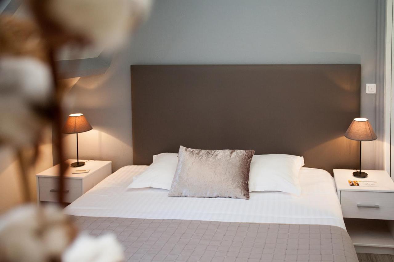 Hotel La Hoirie Sarlat Esterno foto